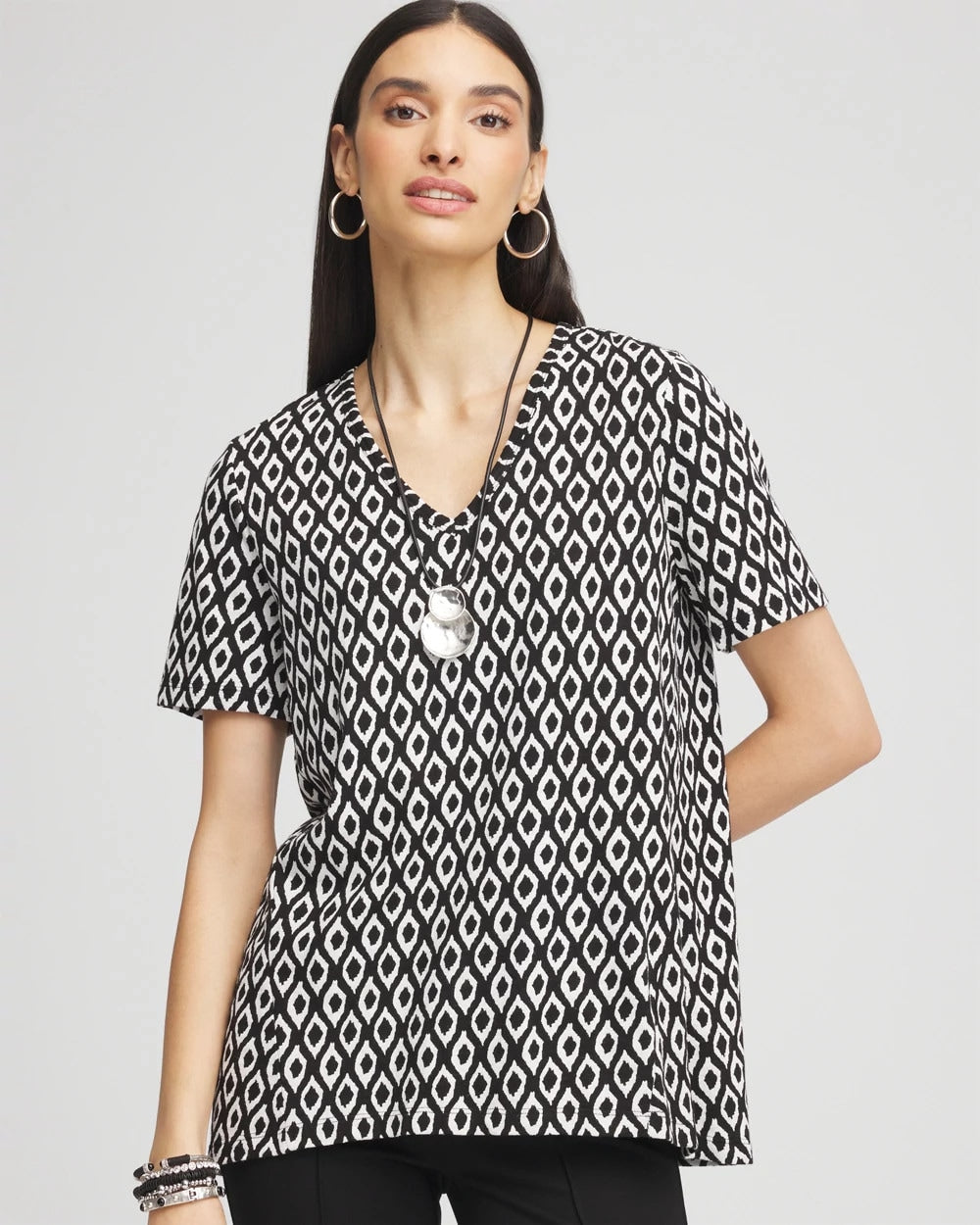 Chico's Graphic Slub V-Neck Tee BLACK