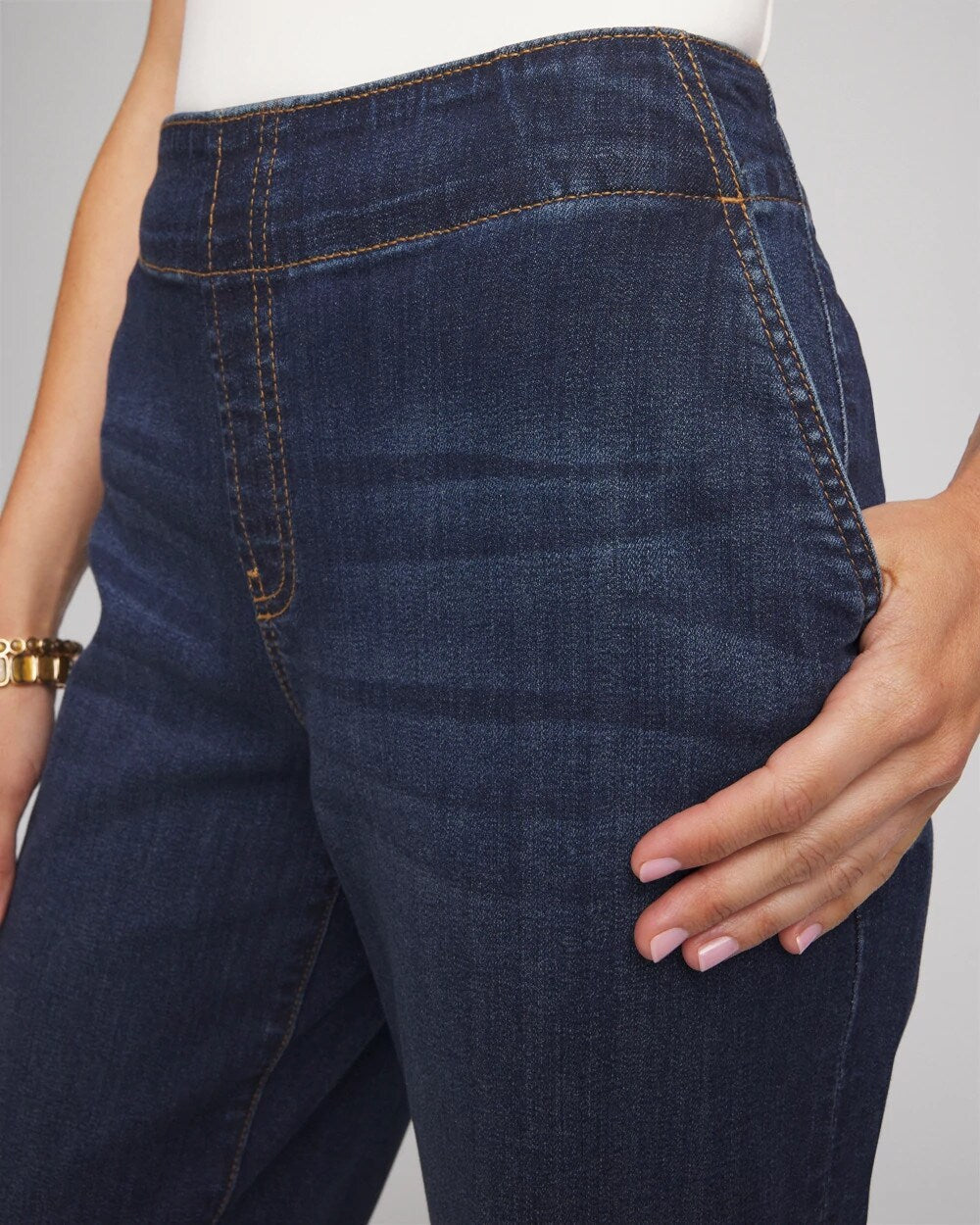 Chico's Pull-On Boyfriend Cropped Jeans BRIDGE STREET INDIGO