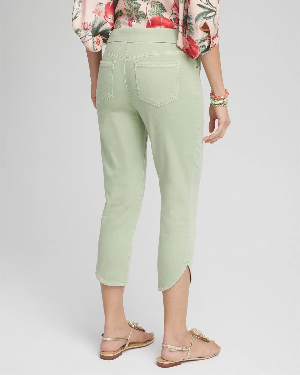 Chico's Pull-On Dolphin-Hemmed Capri Jeans MOROCCAN MINT