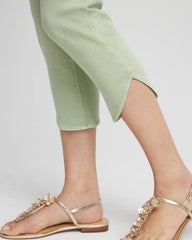 Chico's Pull-On Dolphin-Hemmed Capri Jeans MOROCCAN MINT