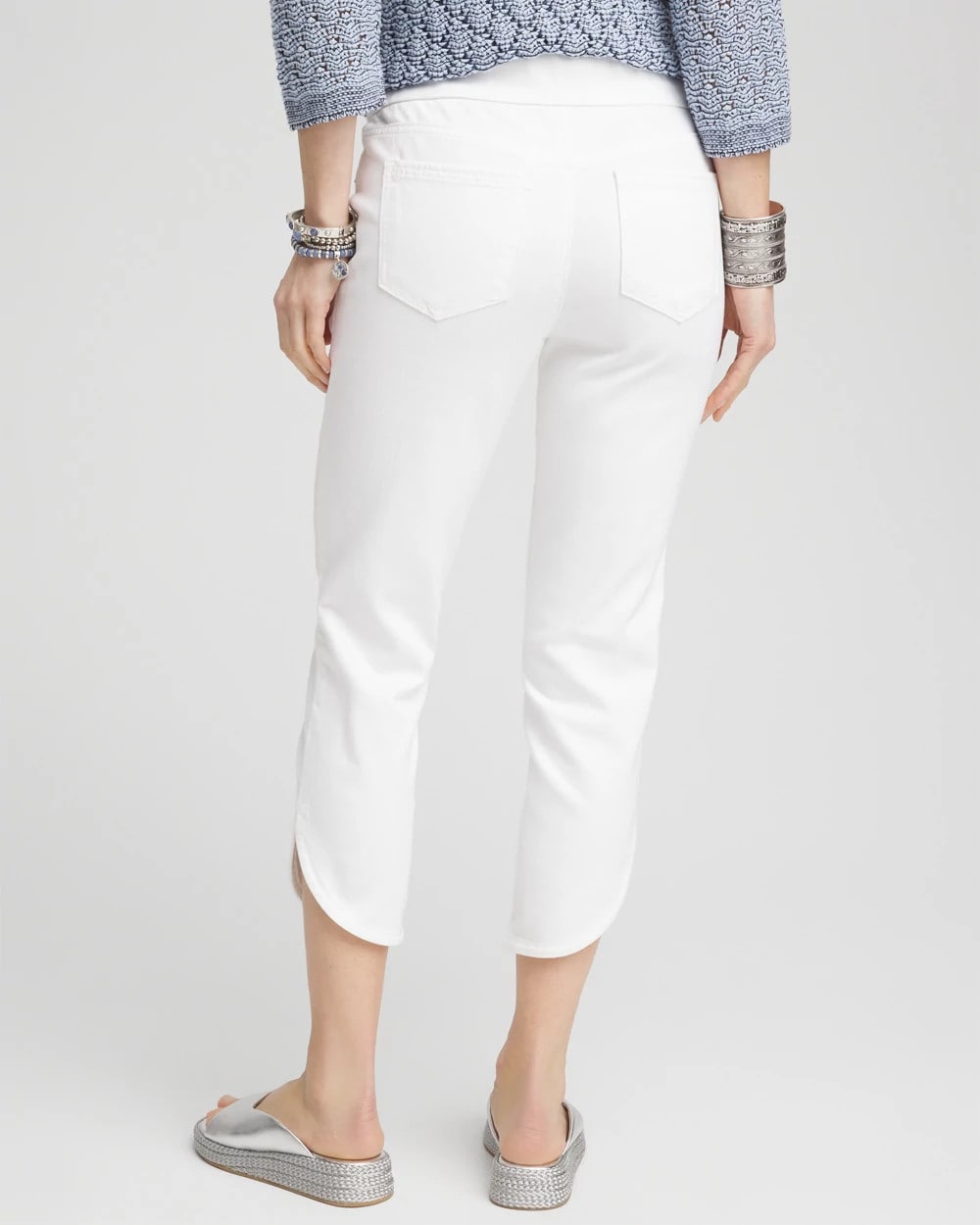 Chico's No Stain Pull-On Dolphin-Hem Capri Jeans ALABASTER