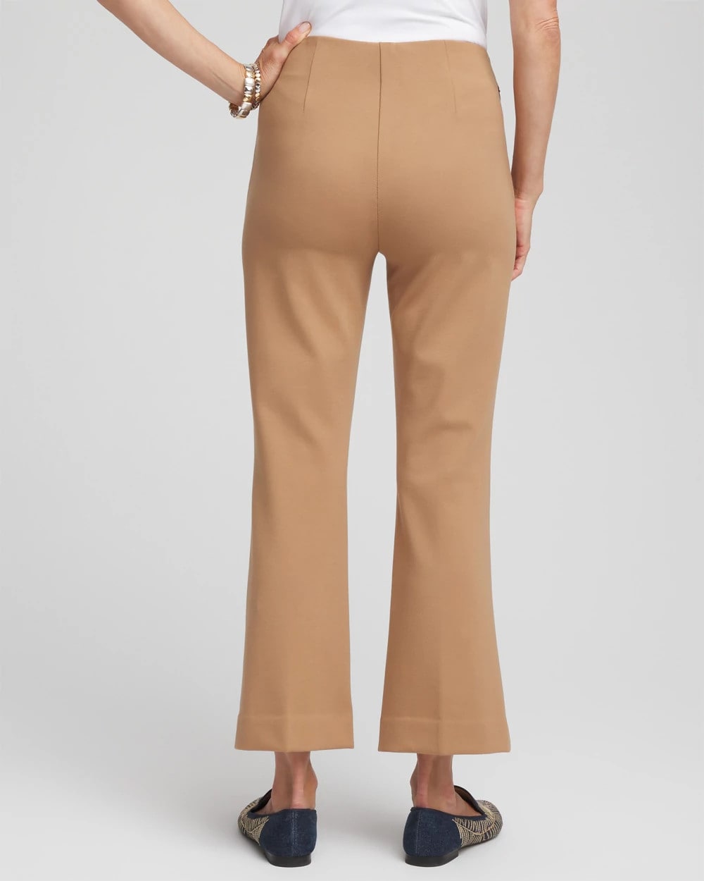 Chico's Juliet Slim Cropped Flared Pants CARAMEL APPLE