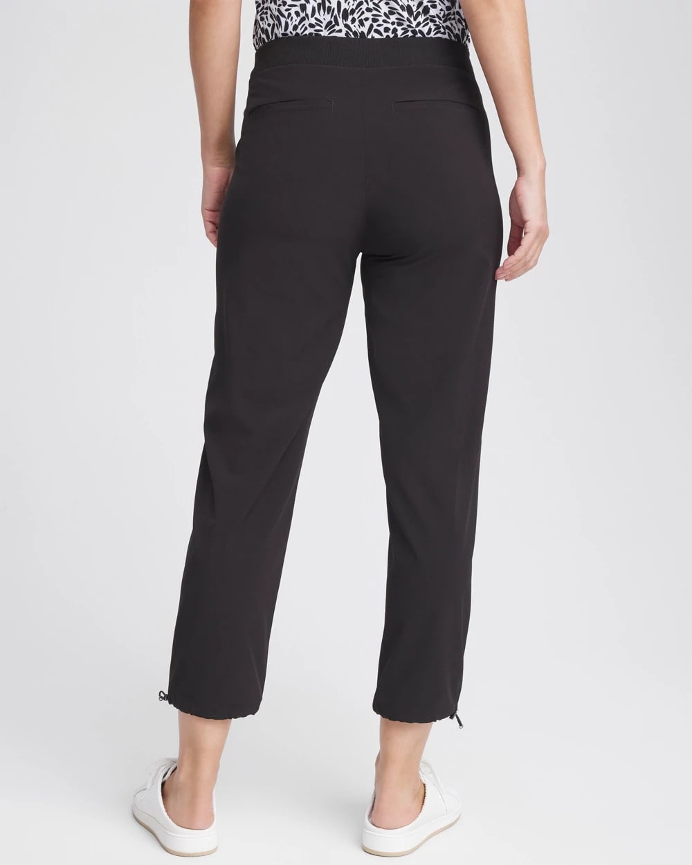 Chico's Zenergy® UPF Bungee Crop BLACK