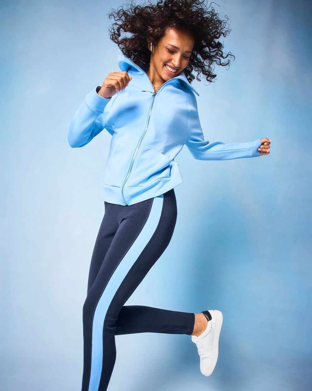 Chico's Zenergy® Soft Topaz Contrast Leggings PASSPORT BLUE