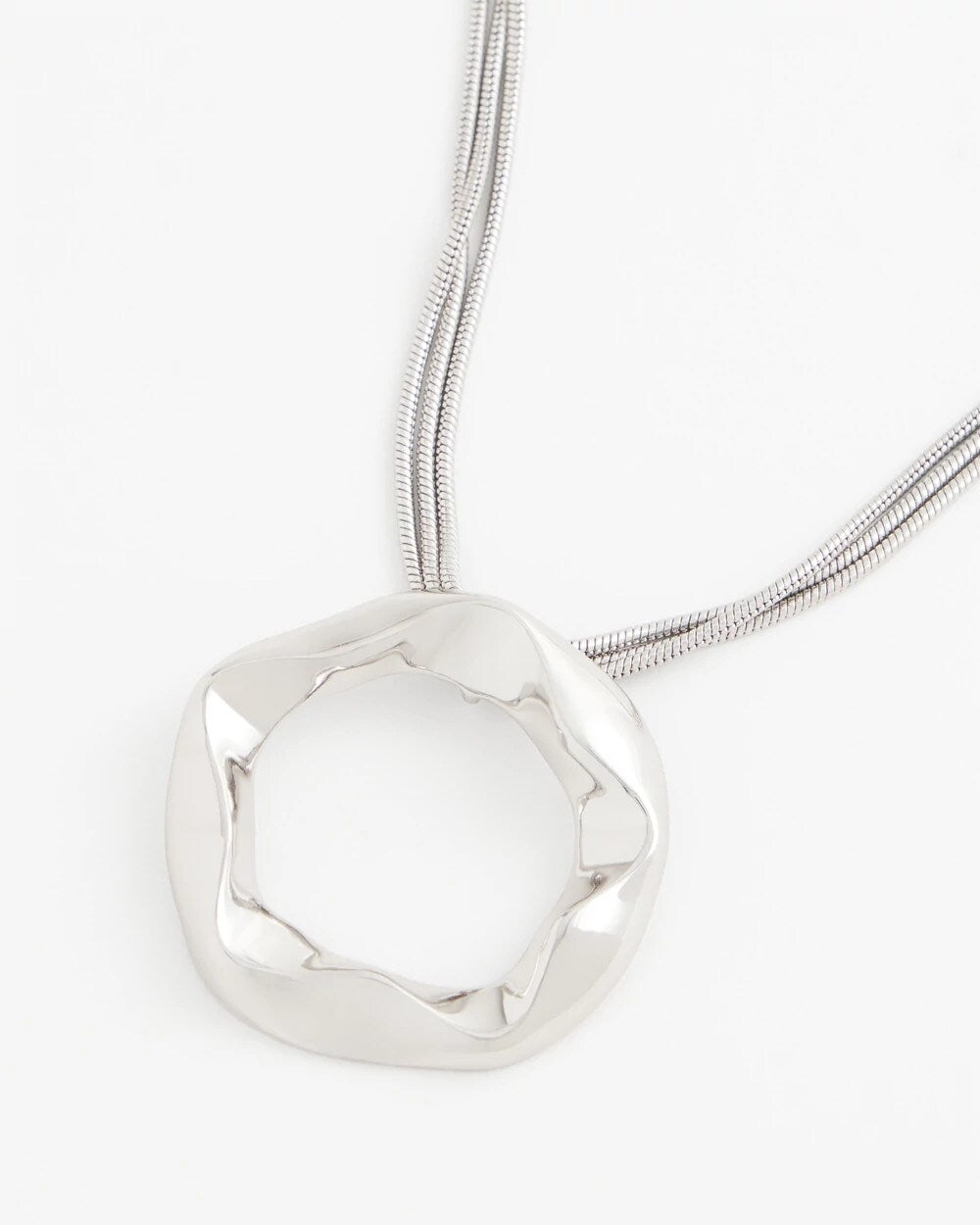 Chico's Short Circle Pendant Necklace SILVER