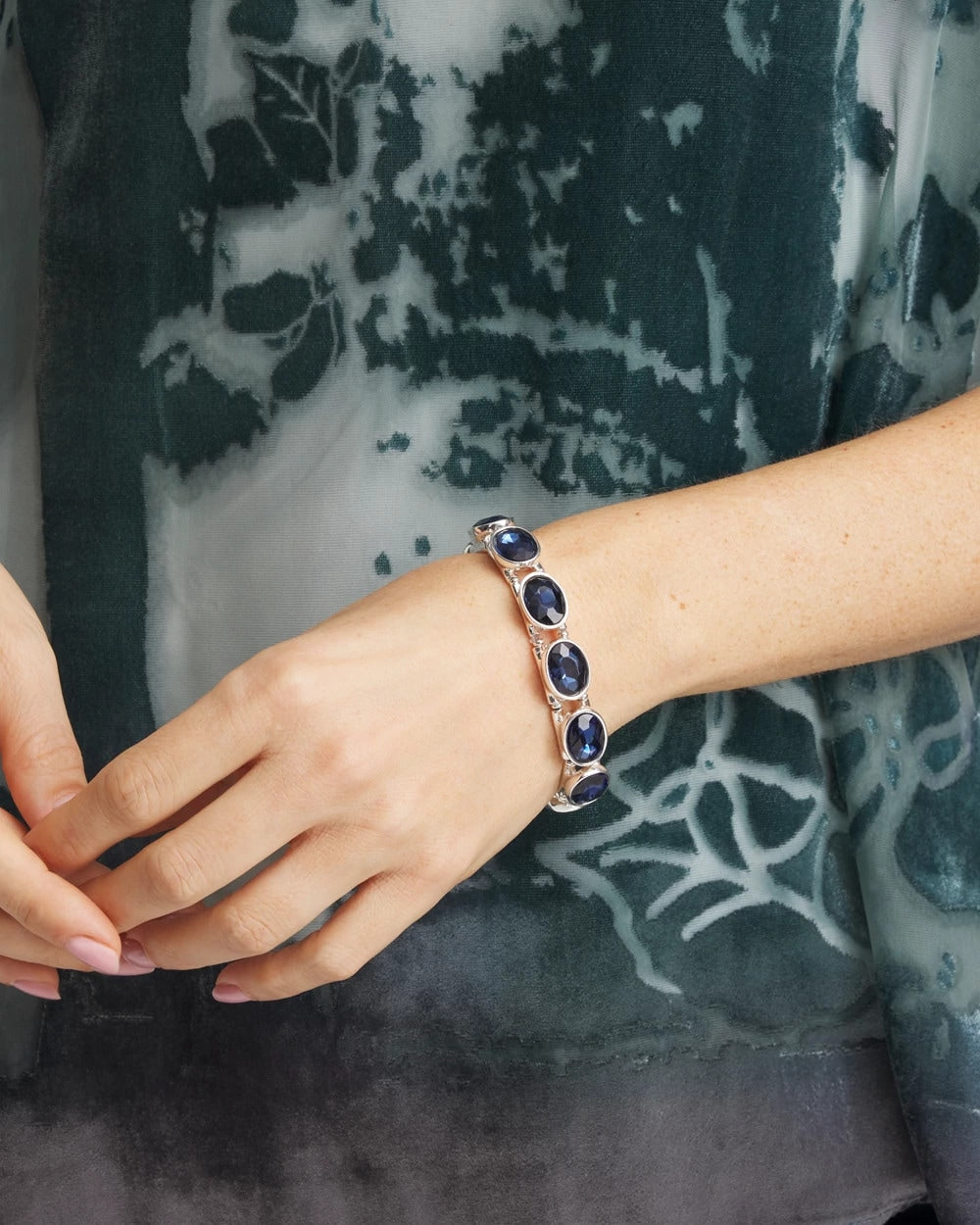 Chico's Large Faceted Gem Stretch Bracelet BLUE