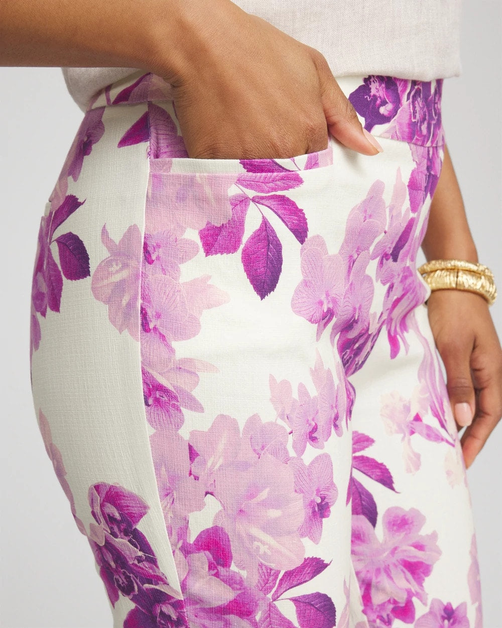 Chico's Petite Floral Brigitte™ Pull-On Slim Cropped Pants PLUM SHADE