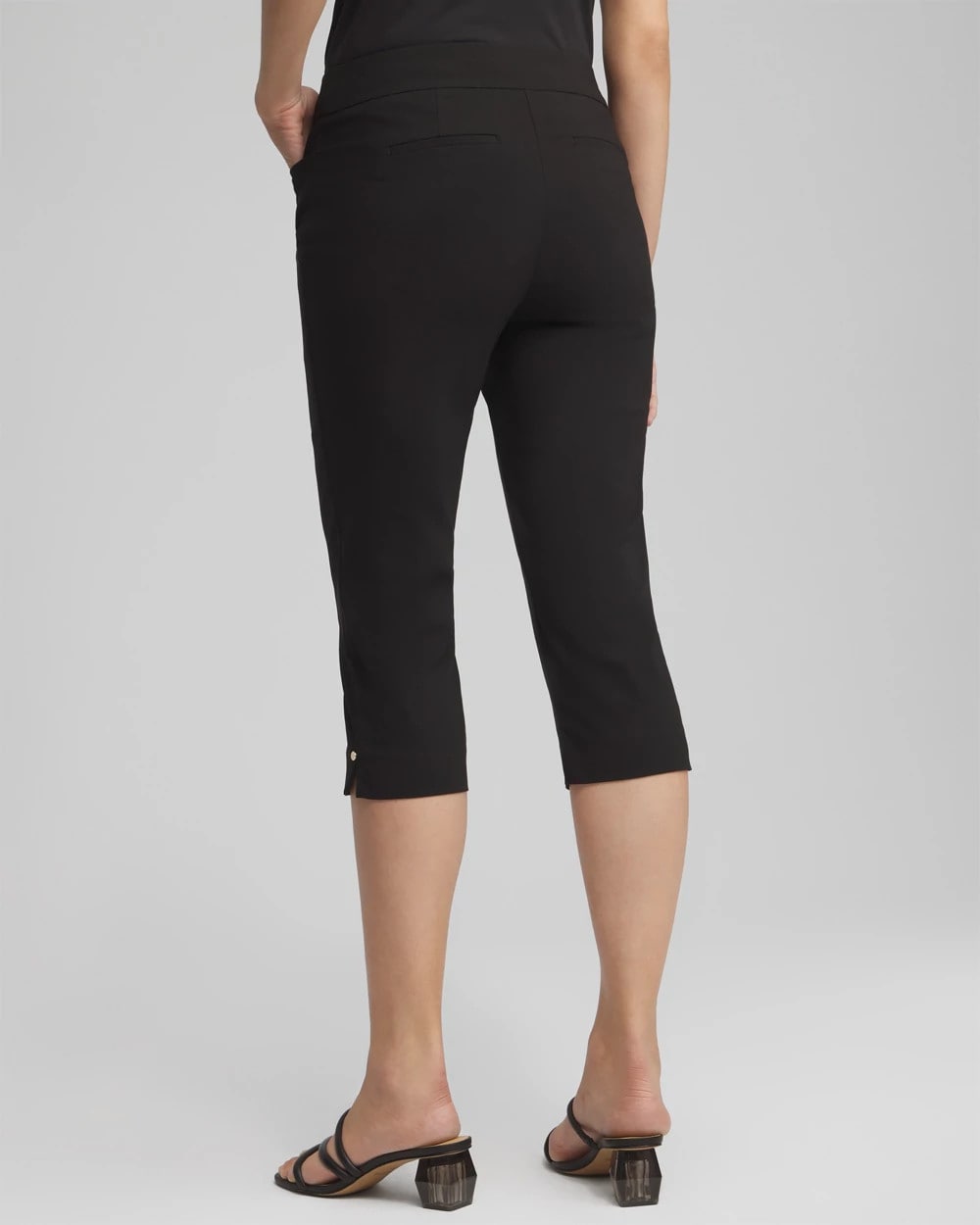 Chico's Brigitte™ Rivet Pull-On Capri Pants BLACK